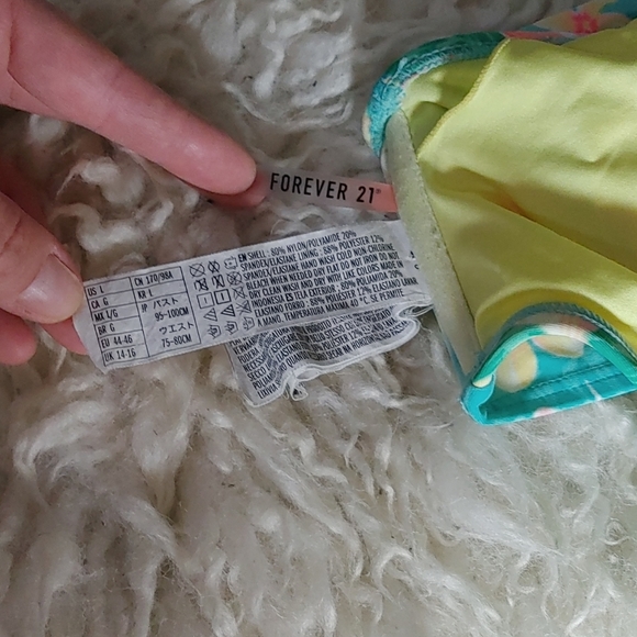 XL halter bikini tops - Picture 4 of 6